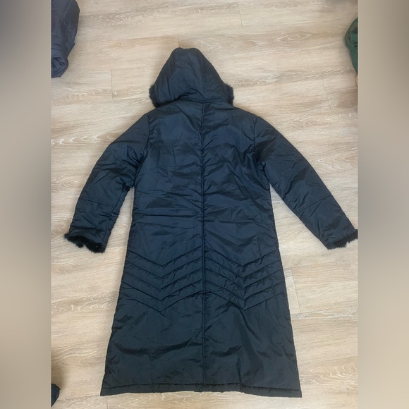 Women's Black Hooded Ling Coat Size M/L - Picture 2 of 3